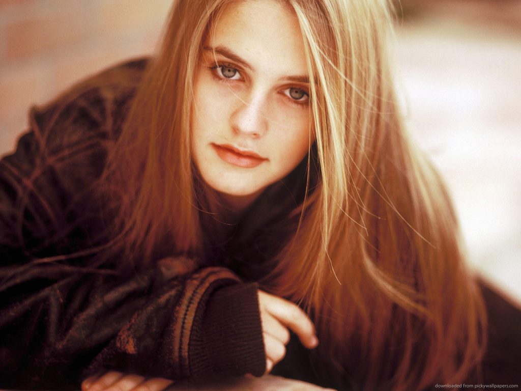 alicia-silverstone