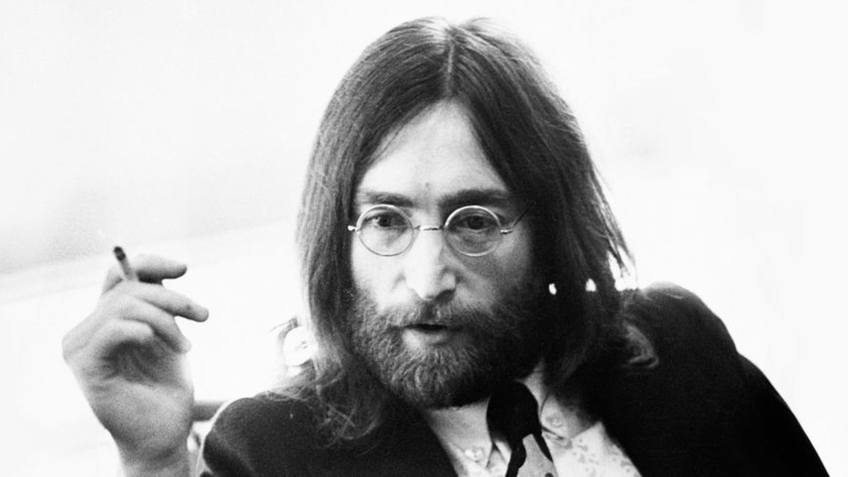 CURIOSAS FRASES DE JOHN LENNON QUE APARECEN EN ENTREVISTAS Y ANTOLOGÍAS.