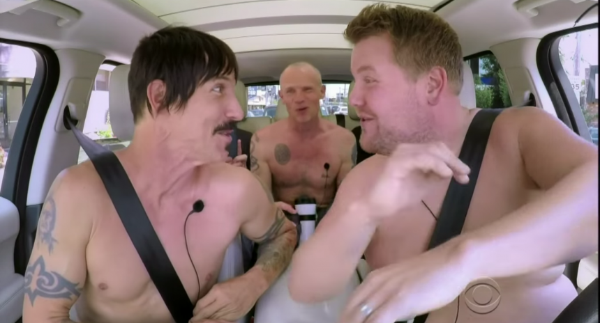 Checa el Carpool Karaoke de James Corden con Red Hot Chili Peppers