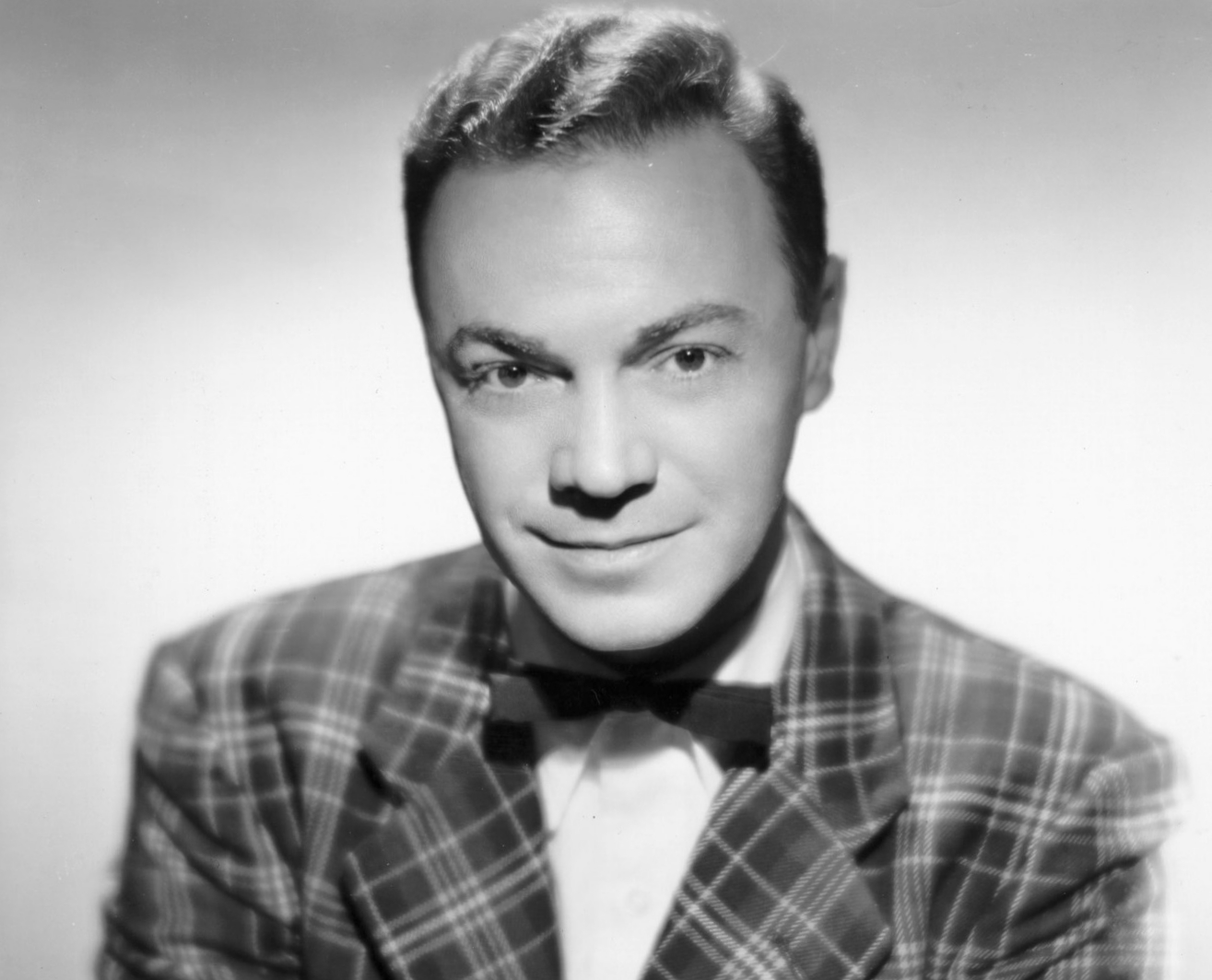 EL HOMBRE QUE ACUÑO EL TÉRMINO ROCK «N» ROLL.