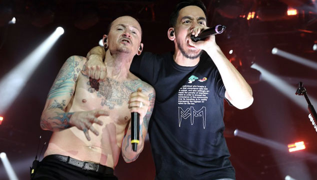 Mike Shinoda muestra la primera foto que se tomó con Chester