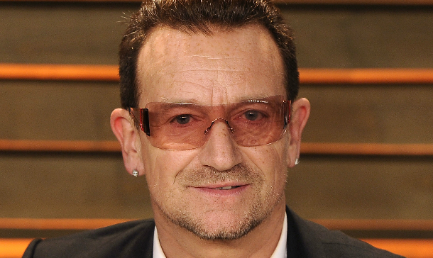 Bono el caritativo podría tener un doble discurso