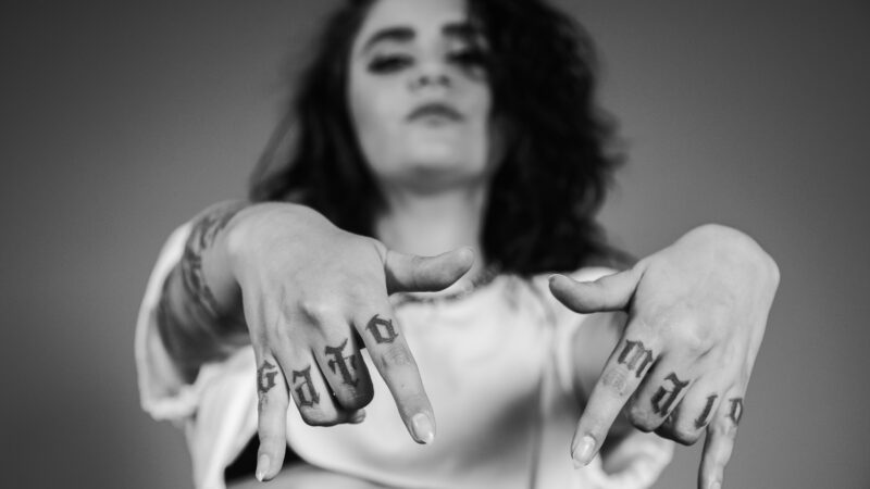 Hay un nuevo GATO MALO en la ciudad (AKA Camila Visscher)